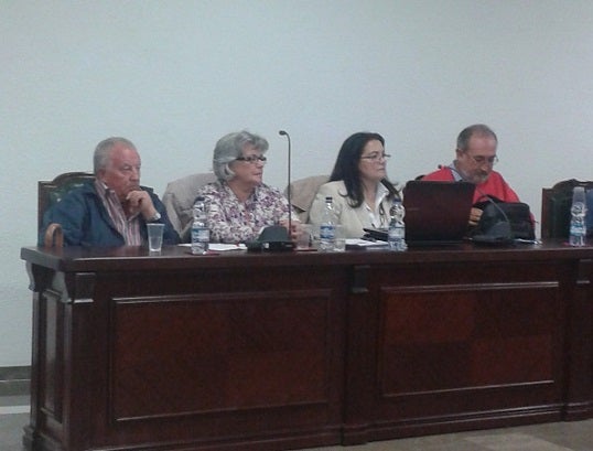 El PSOE denuncia contrataciones irregulares en el Ayuntamiento