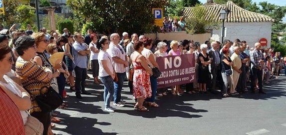 La Zubia se suma a la concentración en Huétor contra la violencia de género