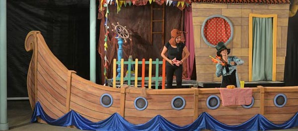 Acuario Teatro presenta Un viaje de fábula en el Carlos Cano