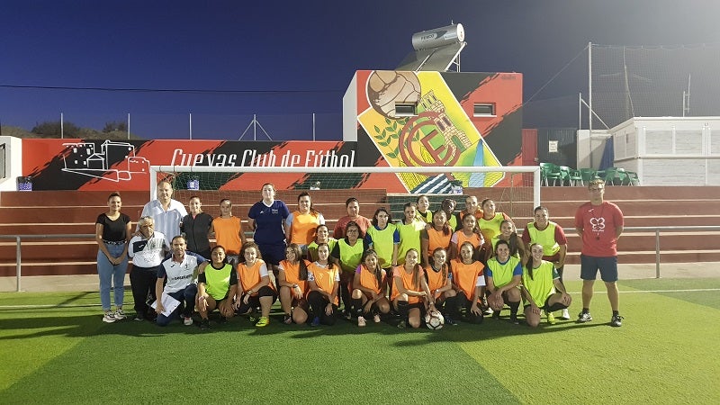 Fútbol once femenino es una de las nuevas apuestas deportivas de Cuevas