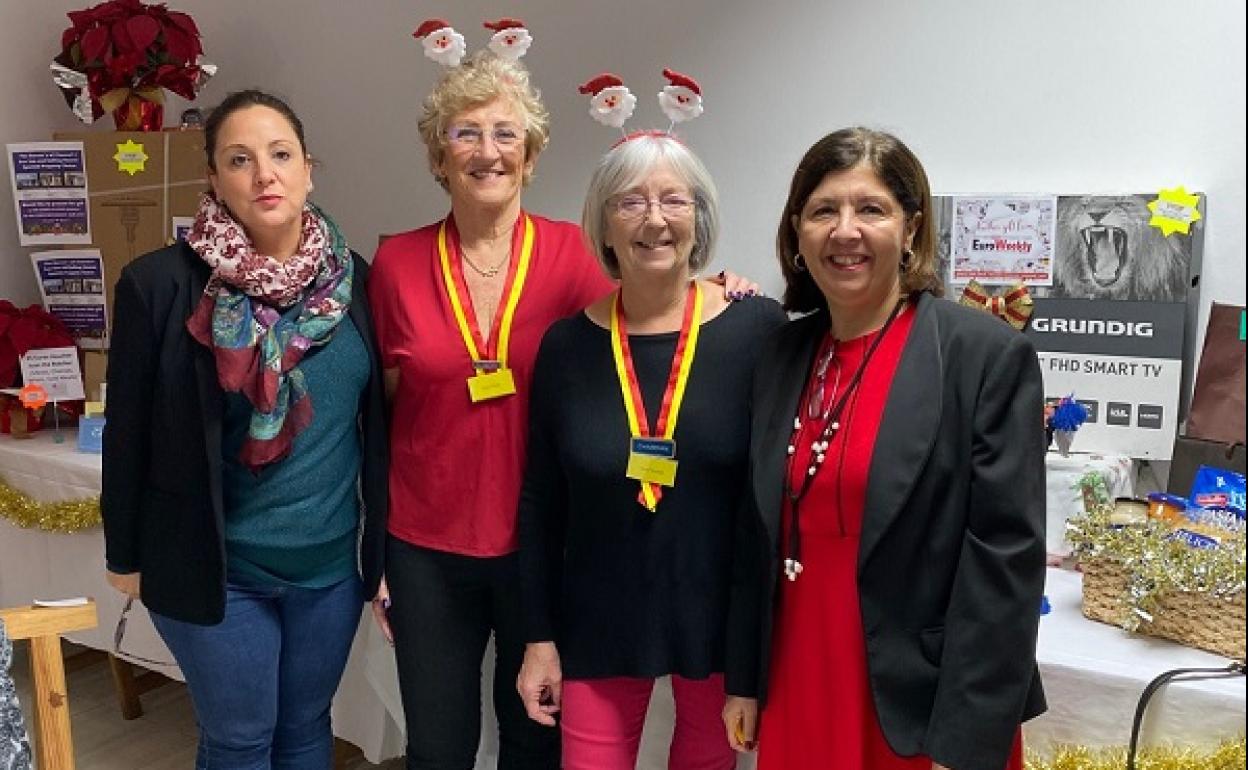 Damas de España celebra su tradicional concierto de villancicos y mercadillo navideño en Mojácar