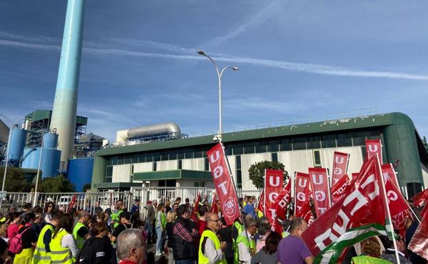 Endesa oficializa su decisión de cerrar la Térmica de Carboneras