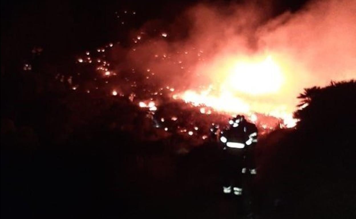 Incendio en Sierra Cabrera. 