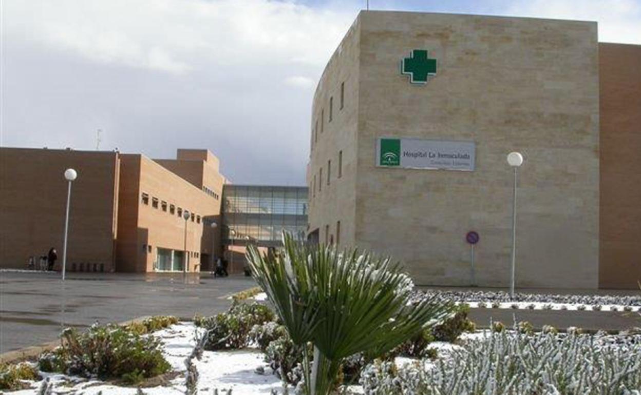Sucesos en Almería | Herido grave un trabajador de 53 años tras caer por el hueco de un edificio en obras en Pulpí