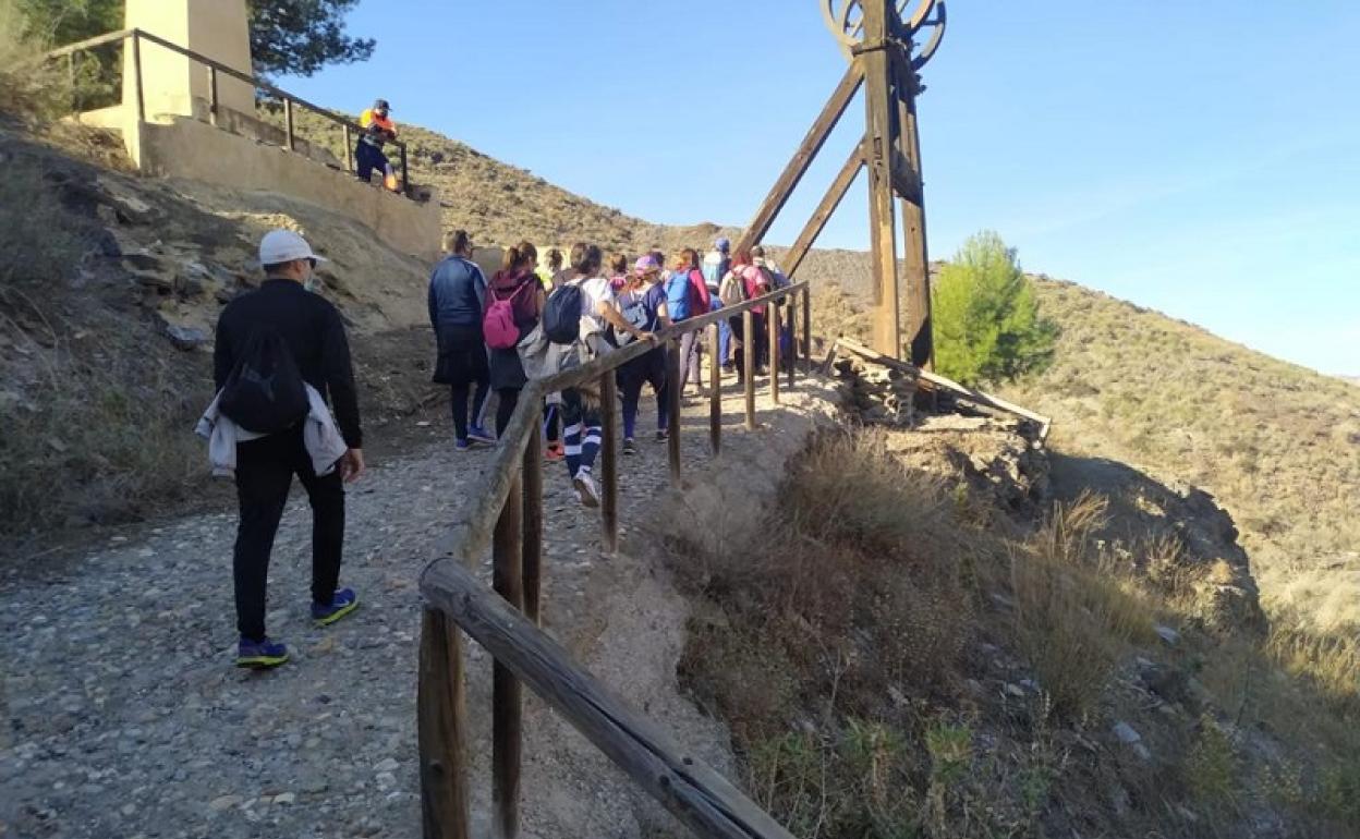 La Ruta al Barranco del Jaroso cierra el programa senderista de este trimestre