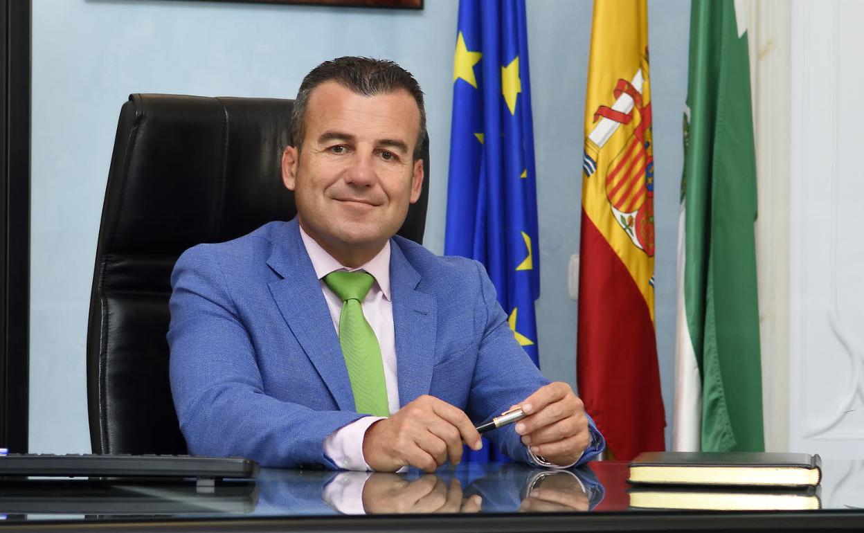 Tribunales en Almería | El exalcalde de Carboneras se sentará en el banquillo de los acusados en mayo por presunta contratación irregular