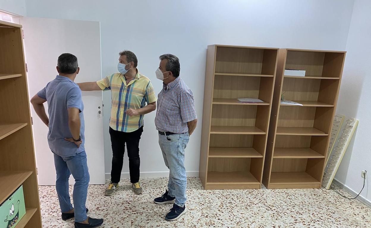 Provincia de Almería | Nueva aula para el cole rural y césped artificial para el CEIP Federico García Lorca