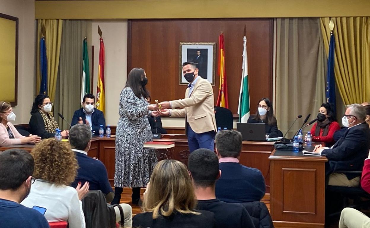 María Isabel López coge de nuevo el bastón de mando del Ayuntamiento de Turre