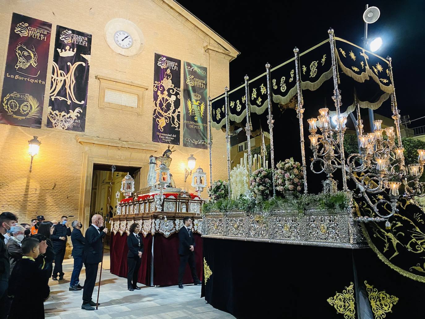 Semana Santa en Almería | El Paso Negro de Pulpí procesiona al Cristo de la Humildad y a la Virgen de los Dolores