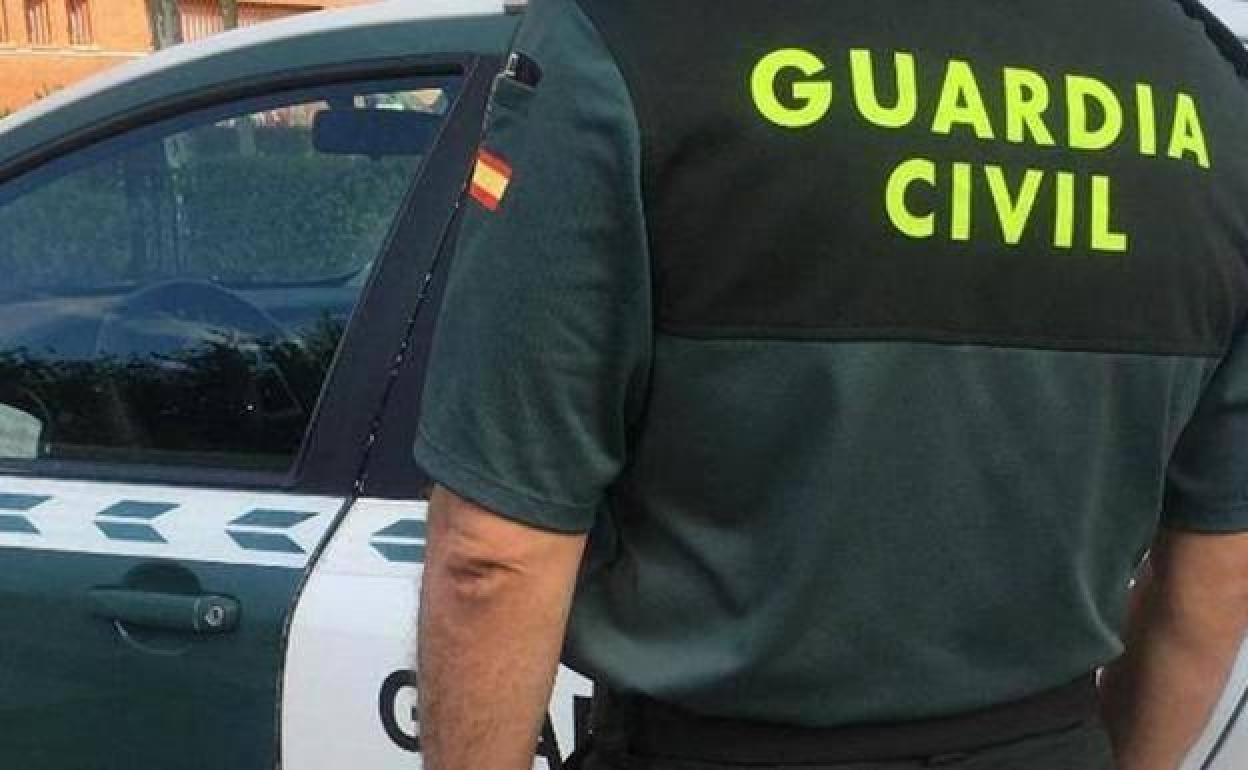 Sucesos en Almería | La Guardia Civil detiene a tres personas por la violación grupal de Terreros