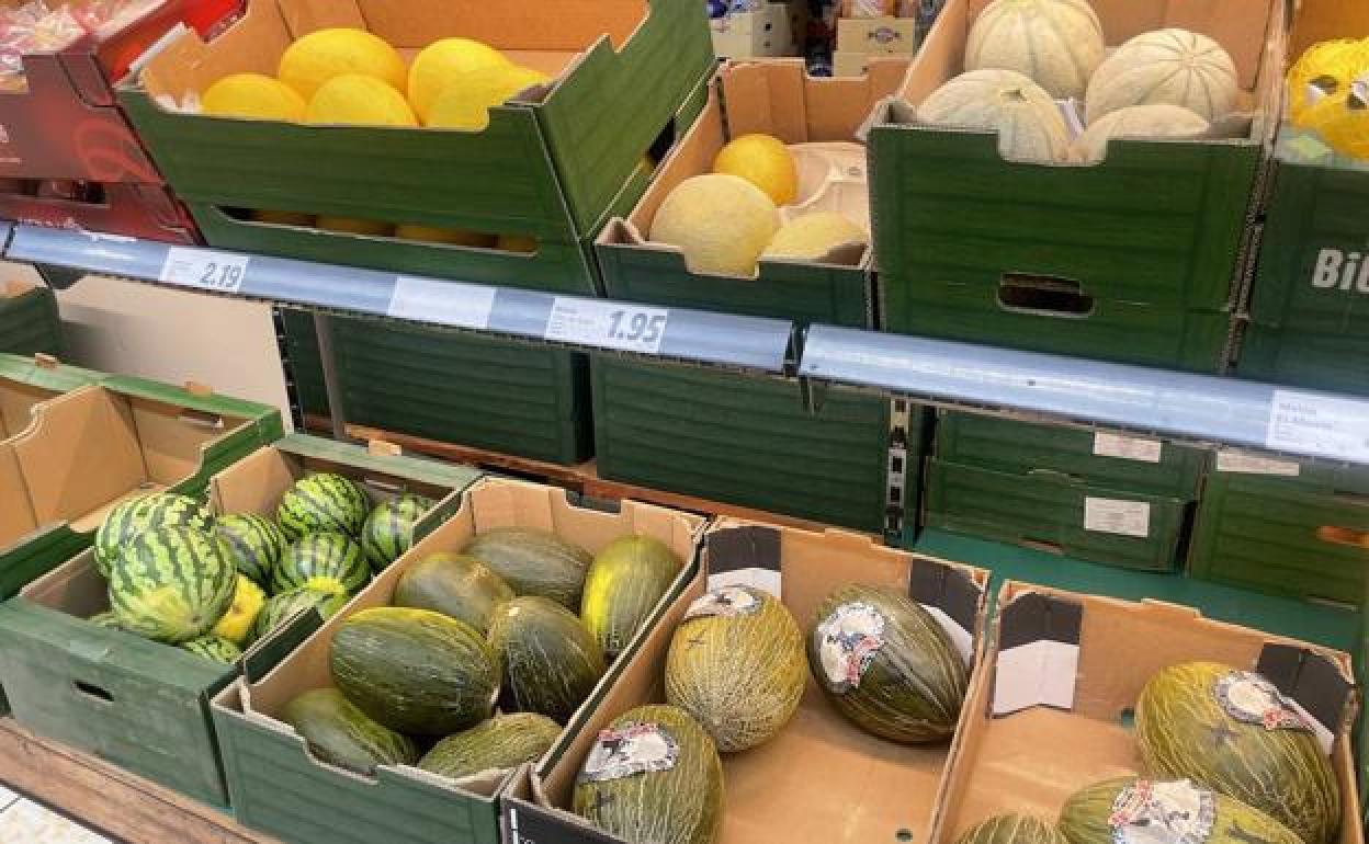 Melones y sandías en un supermercado de Almería. 