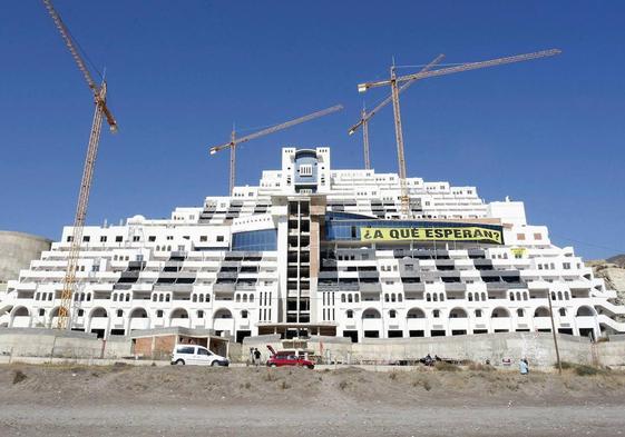Hotel El Algarrobico, en Carboneras.