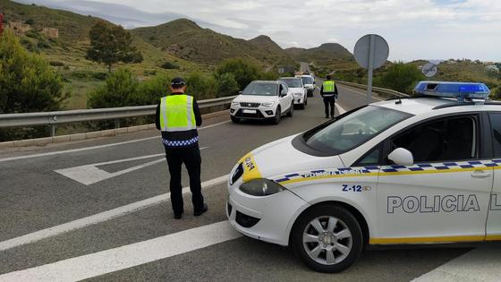 Detenidas cuatro personas en Mojácar por el robo de un coche en Sevilla