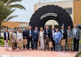 Visita de autoridades y medios de comunicación a las instalaciones del CEMA.