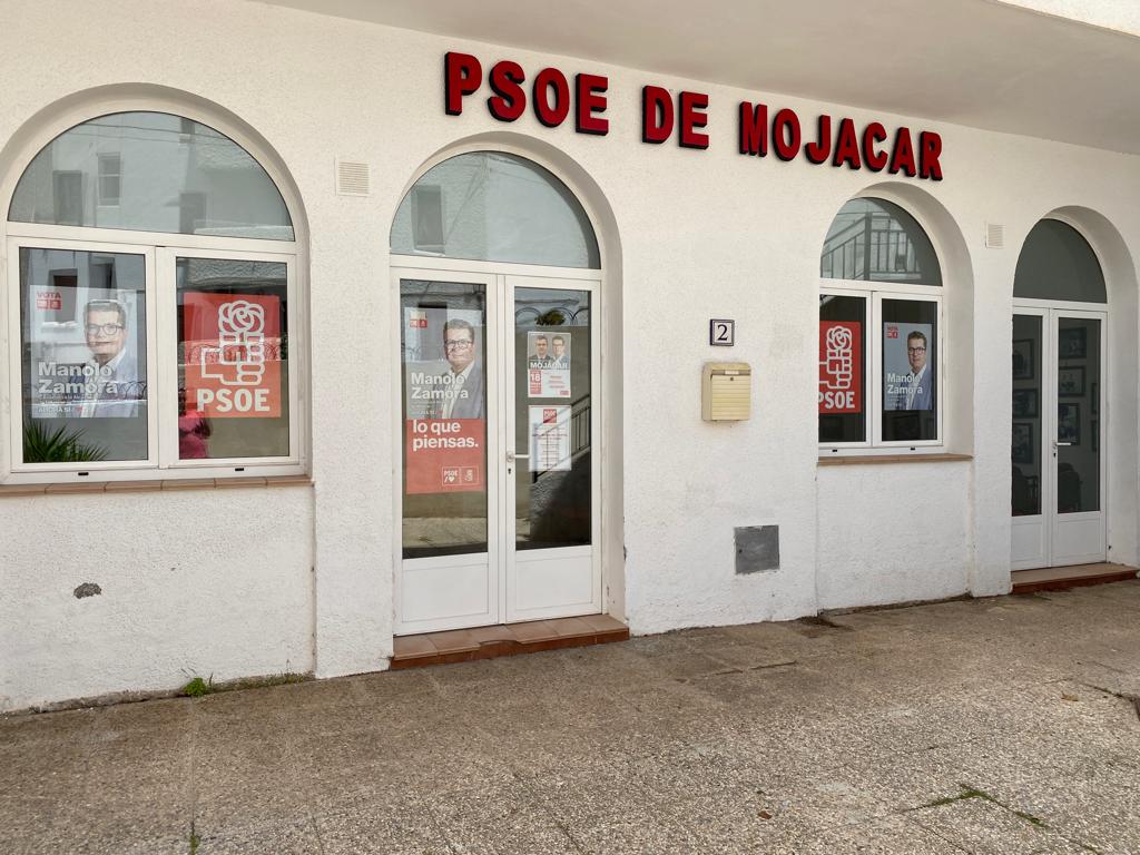 La sede del PSOE de Mojácar, cerrada este miércoles.