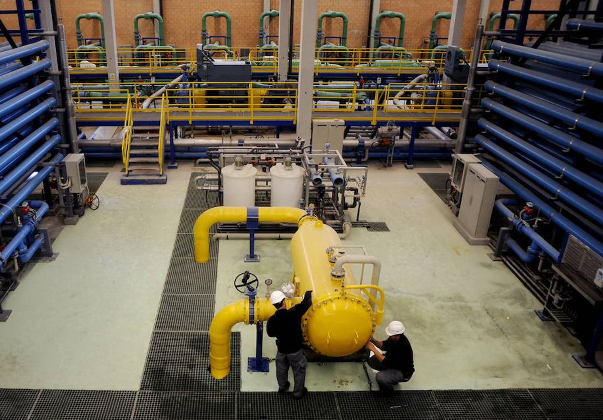 El proyecto y obra para mejorar la desaladora de Carboneras, a concurso por 40,4 millones