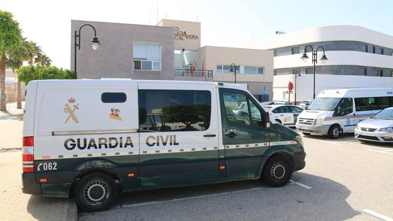 Declaran un centenar de vecinos de Mojácar por la presunta compra de votos del PP