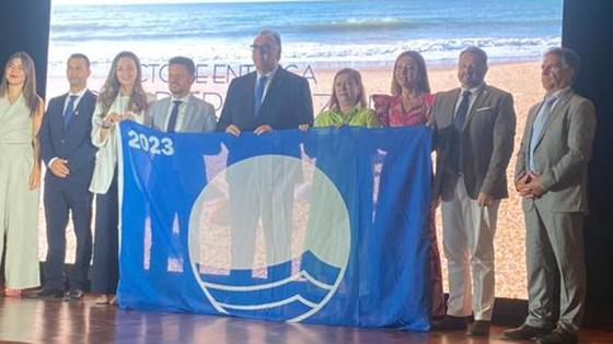 San Juan de los Terreros lucirá este verano cuatro banderas azules