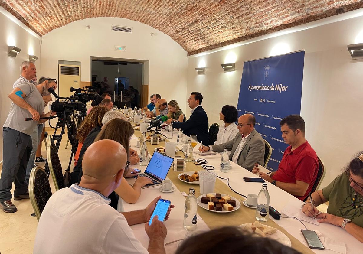 Níjar seguirá con el plan para acabar con unos 30 asentamientos ocupados por 2.000 personas