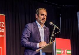 El PP retira las competencias a Cs y el PSOE acusa de tener un gobierno en caída libre a Felipe Cayuela