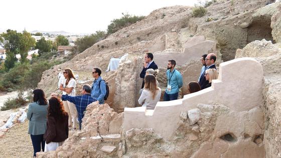 Vera pide ayuda a Junta y Diputación para hacer de Bayra un atractivo turístico