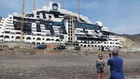 Carboneras lleva a pleno la enmienda sobre el Algarrobico, paso previo para anular la licencia