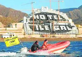 El TSJA pregunta a Carboneras por la revisión de licencia del Algarrobico