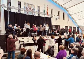 Más de 500 personas disfrutan de música y comida en la Fiesta de la Matanza de Pulpí 2024