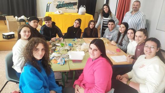El alumnado del IES Mar Serena de Pulpí realiza un taller de conservación de ecosistemas marítimos