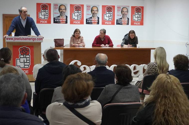 Asamblea del PSOE en Carboneras: «La moción acabará con el desgobierno del PP y los intereses de Cayuela«