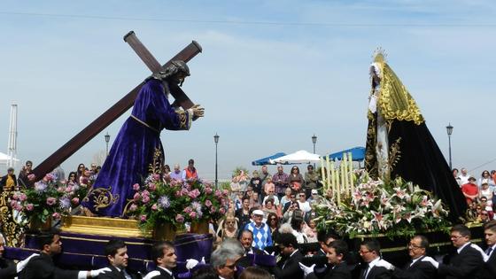Mojácar celebra el Via Crucis desde la parroquia