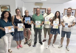 Pulpí entrega la acreditación a los cuidadores voluntarios de las colonias felinas en el pueblo