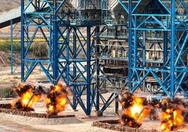 El desmantelamiento de la central térmica de Carboneras, al 62% tras la última voladura