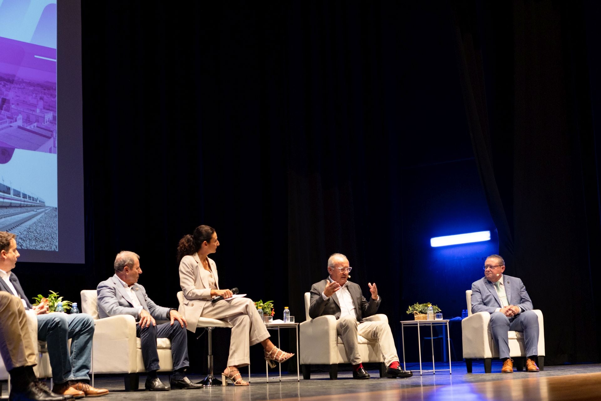 La jornada del AVE en Vera, en fotos