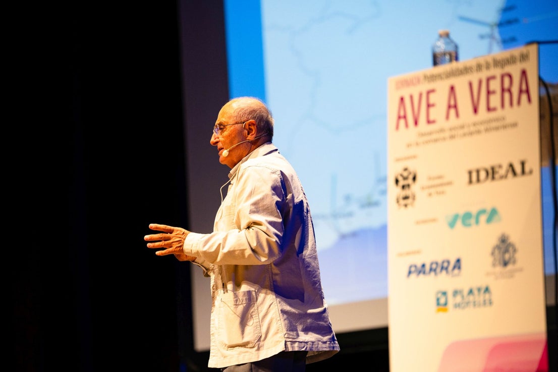 La jornada del AVE en Vera, en fotos