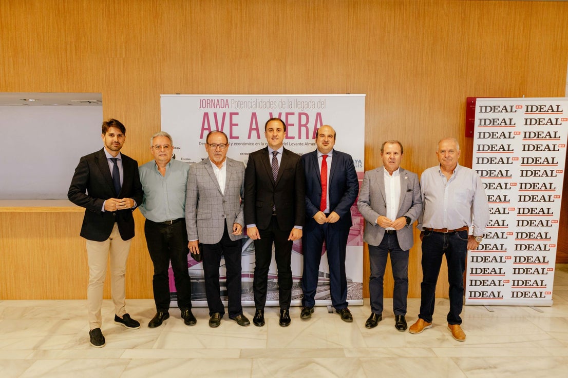 La jornada del AVE en Vera, en fotos