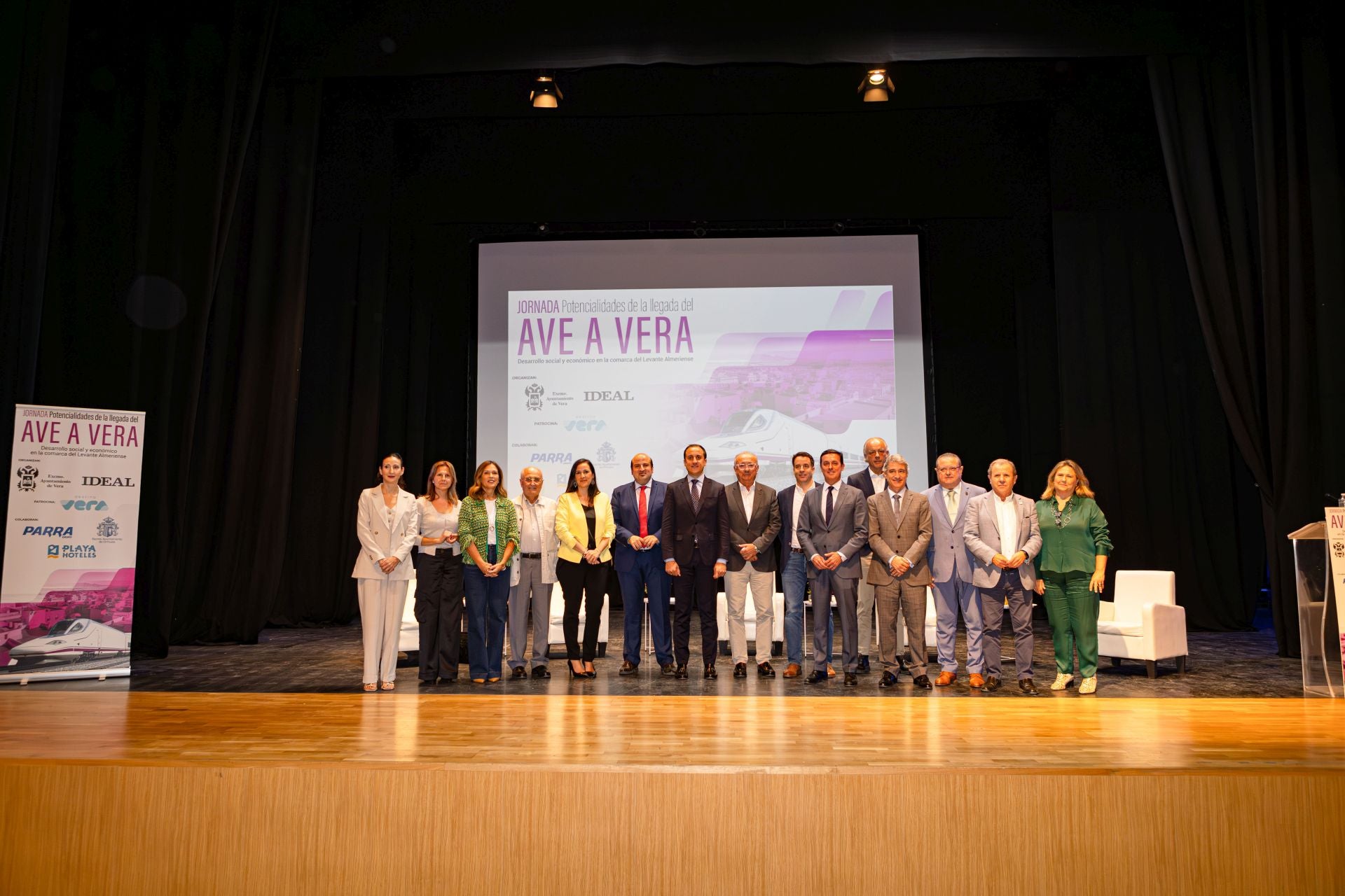 La jornada del AVE en Vera, en fotos