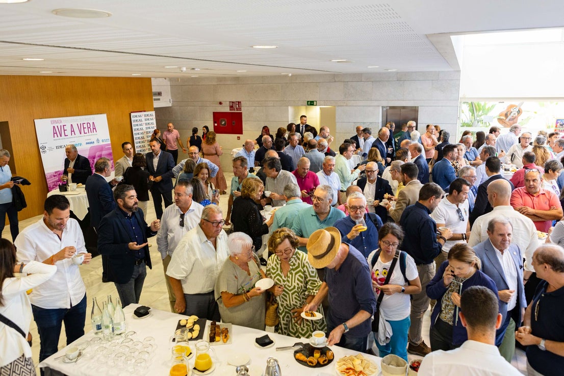 La jornada del AVE en Vera, en fotos
