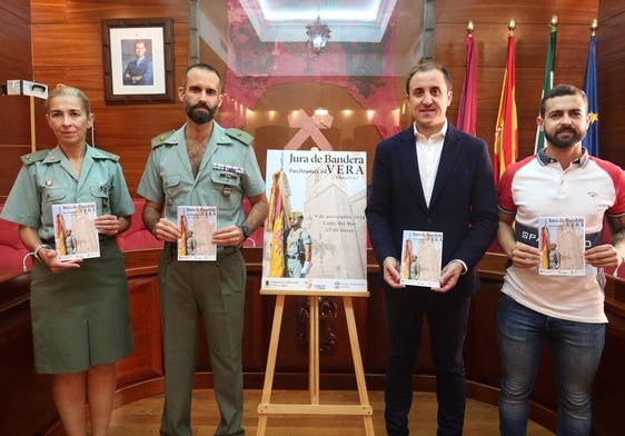 Vera y La Legión presentan el cartel y ultiman los detalles de la primera Jura de Bandera Civil en noviembre