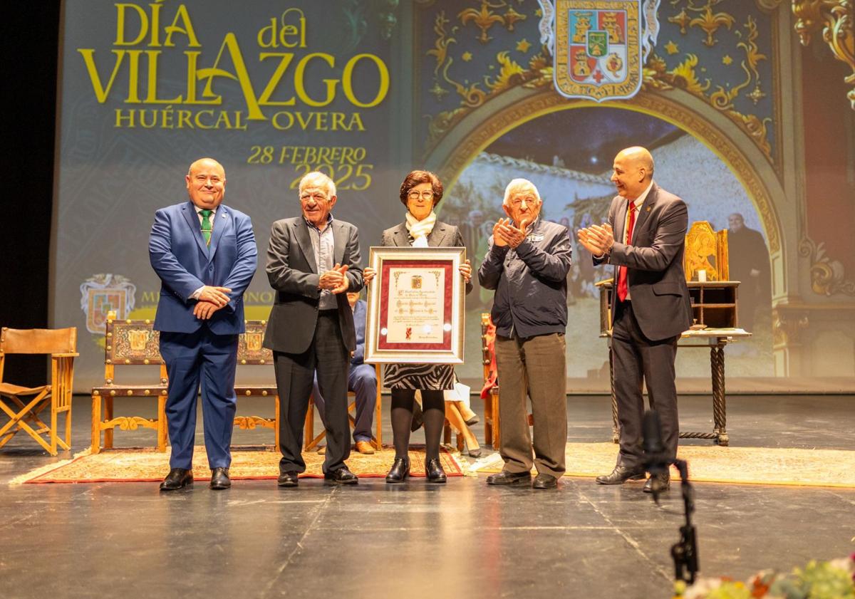 Imagen principal - Huércal Overa celebra 357 años de villazgo con distinciones y homenajes
