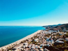 El alcalde de Mojácar reclama al Gobierno la reparación urgente del litoral tras los temporales