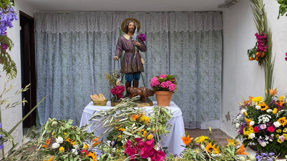 Mojácar celebra San Isidro y anima a las mojaqueras a lucir el traje tradicional