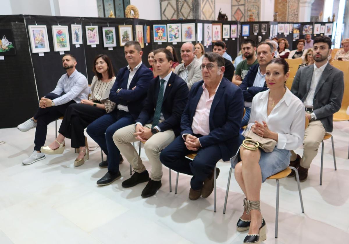 Imagen principal - Vera se prepara para vivir sus fiestas patronales y del gran desfile de moros y Cristianos