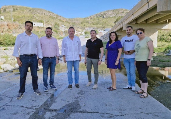 El PSOE tacha de «atentado medioambiental» los vertidos al río Almanzora y pide actuar «de inmediato»