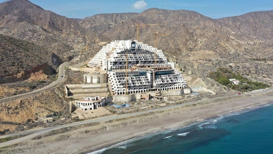 El TSJA insta a Carboneras a rectificar la publicación de El Algarrobico en el BOP por reparos de la Junta