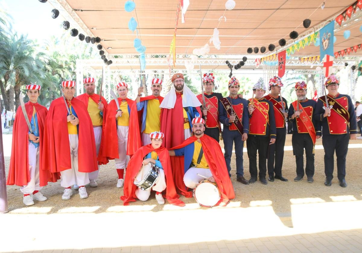 Imagen principal - Vera se convierte en la capital andaluza de los Moros y Cristianos
