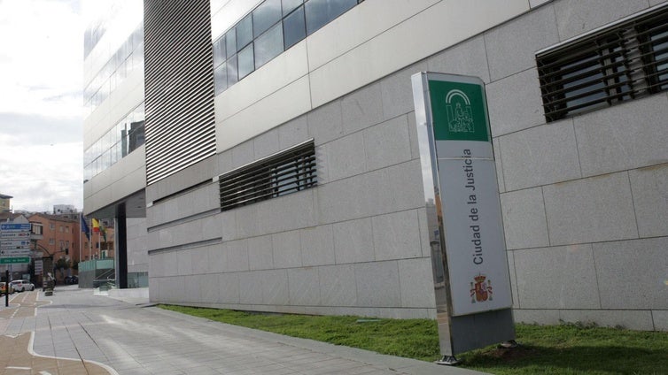 Dos años de cárcel por golpear a un hombre con la barra del sillín de una bici en Pulpí