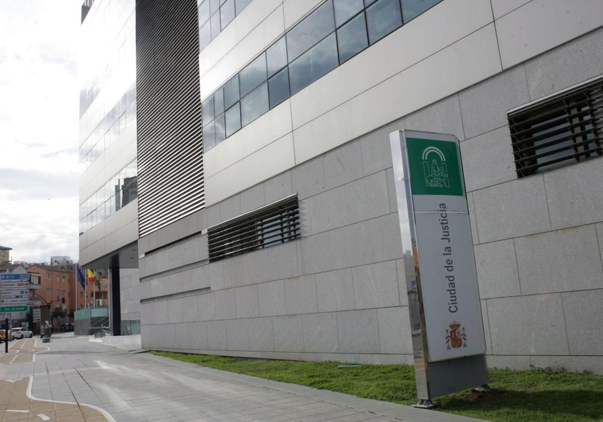 Dos años de cárcel por golpear a un hombre con la barra del sillín de una bici en Pulpí