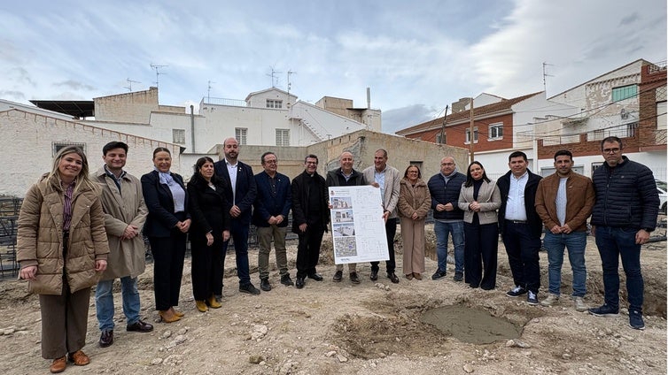 Primera piedra de la futura Casa Museo del Paso Morado de Huércal-Overa