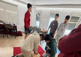 Éxito de participación en las jornadas de formación en socorrismo y primeros auxilios para jóvenes en Pulpí